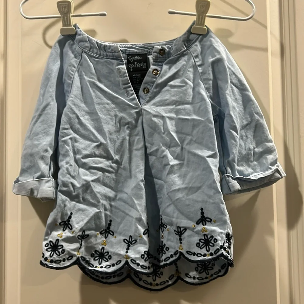 Cynthia Rowley Embroidered chambray light denim dress scalloped hem size 24 M